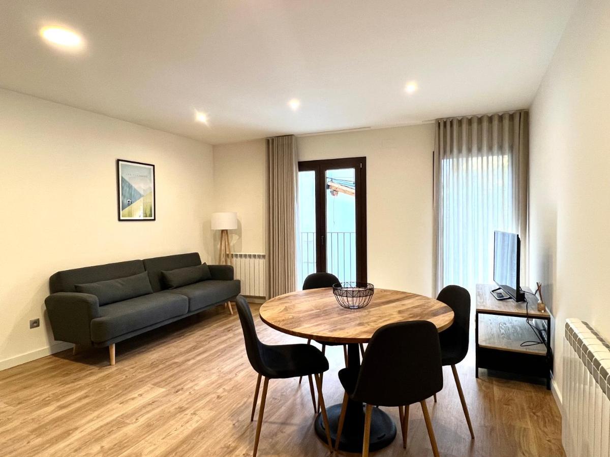 Espot Cowork & Apartments - L'Amfitriona Bagian luar foto