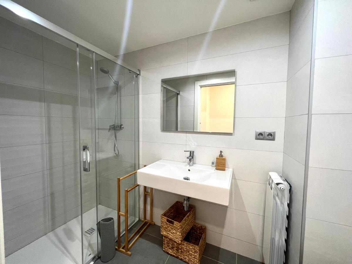 Espot Cowork & Apartments - L'Amfitriona Bagian luar foto