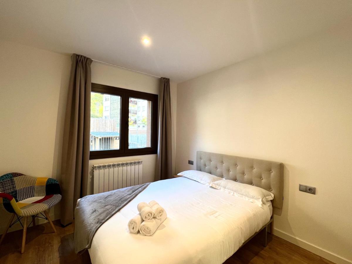 Espot Cowork & Apartments - L'Amfitriona Bagian luar foto