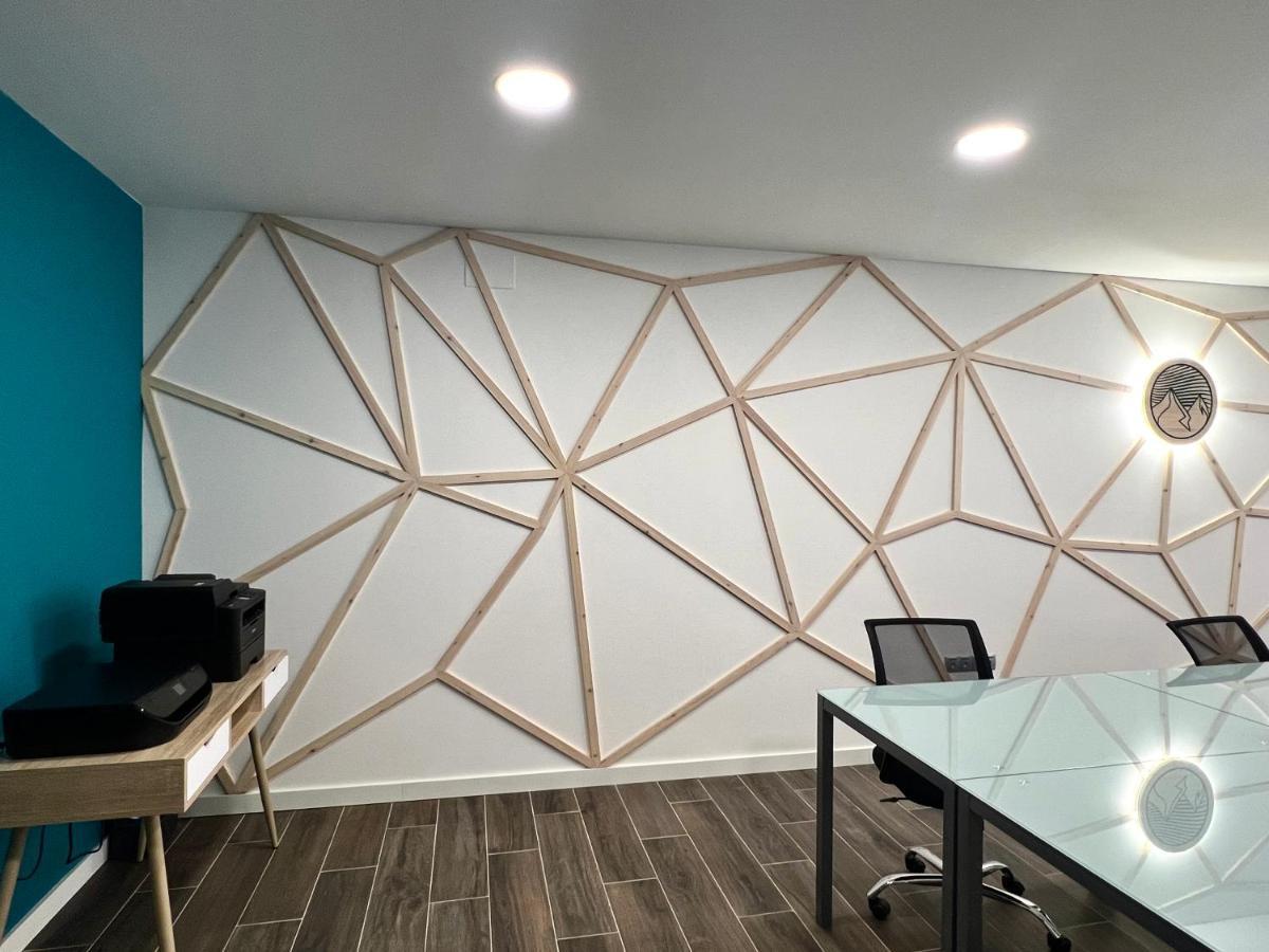 Espot Cowork & Apartments - L'Amfitriona Bagian luar foto