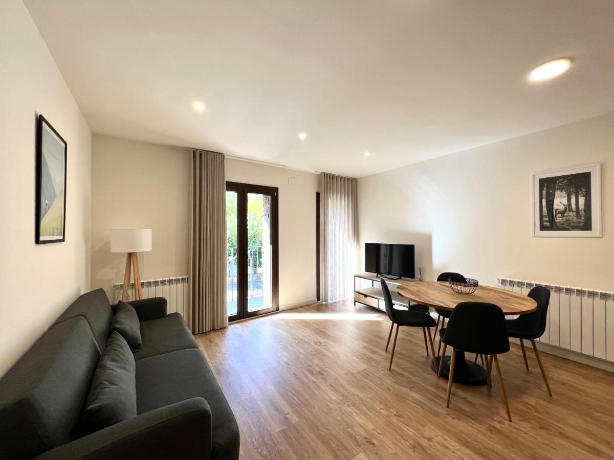 Espot Cowork & Apartments - L'Amfitriona Bagian luar foto