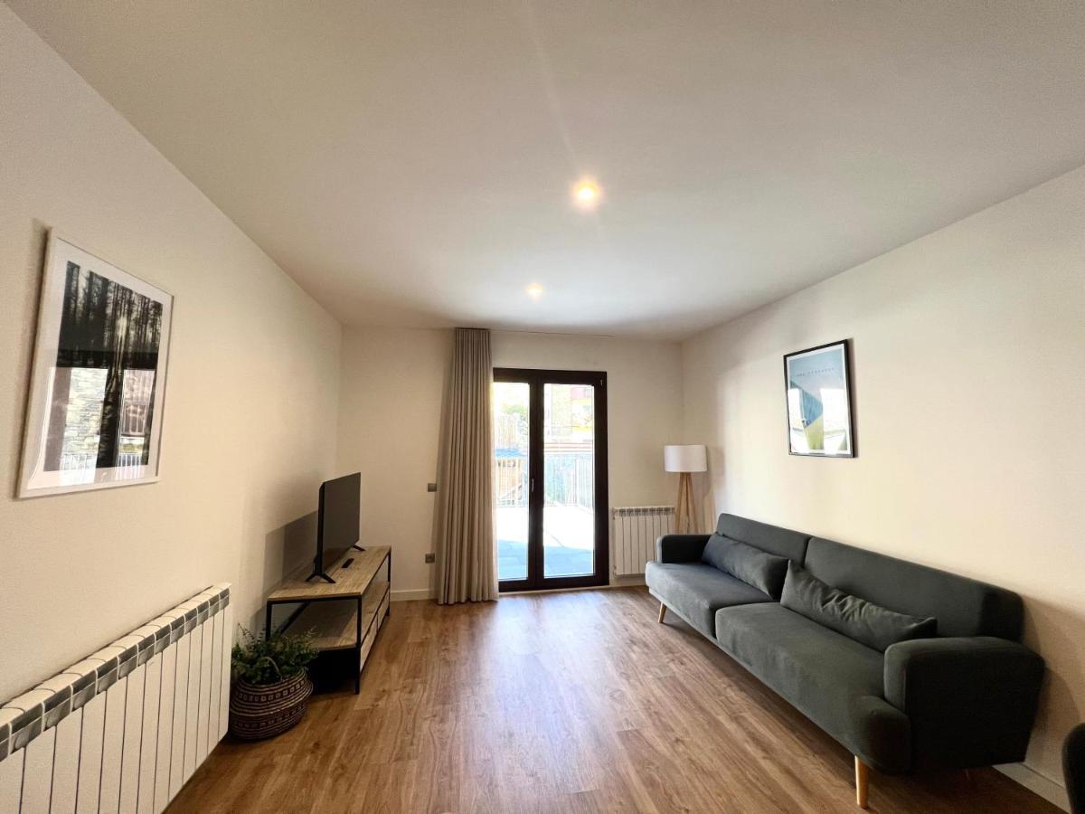 Espot Cowork & Apartments - L'Amfitriona Bagian luar foto