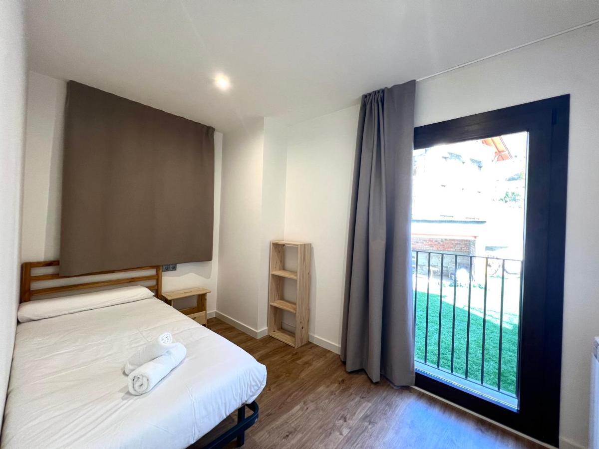 Espot Cowork & Apartments - L'Amfitriona Bagian luar foto