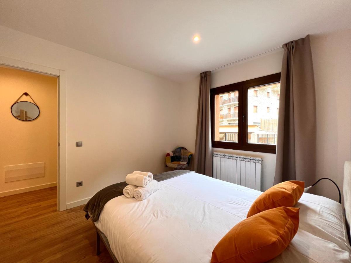 Espot Cowork & Apartments - L'Amfitriona Bagian luar foto